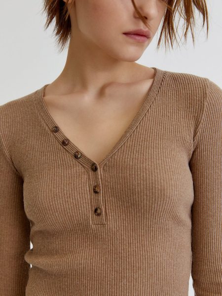 Ribbed Cropped T-Shirt With Buttons - Image 3