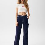 Cropped Short Sleeve T-shirt With Embroidered Detail - Image 4