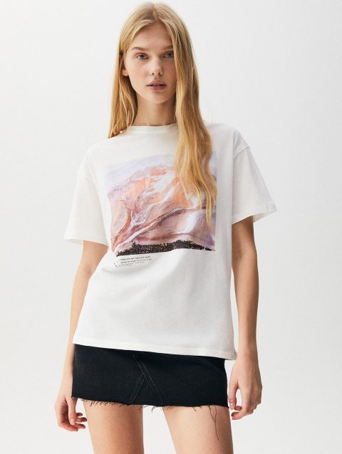 Short Sleeve T-Shirt With Landscape Graphic