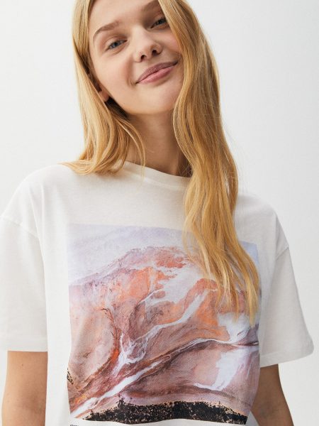 Short Sleeve T-Shirt With Landscape Graphic - Image 3