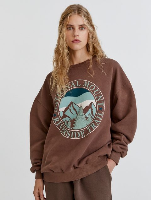 Brown Mountain Graphic Sweatshirt